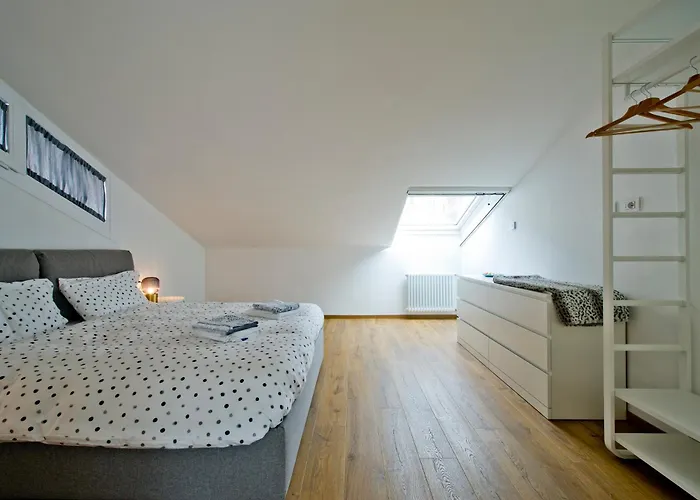 Apartment Sky View